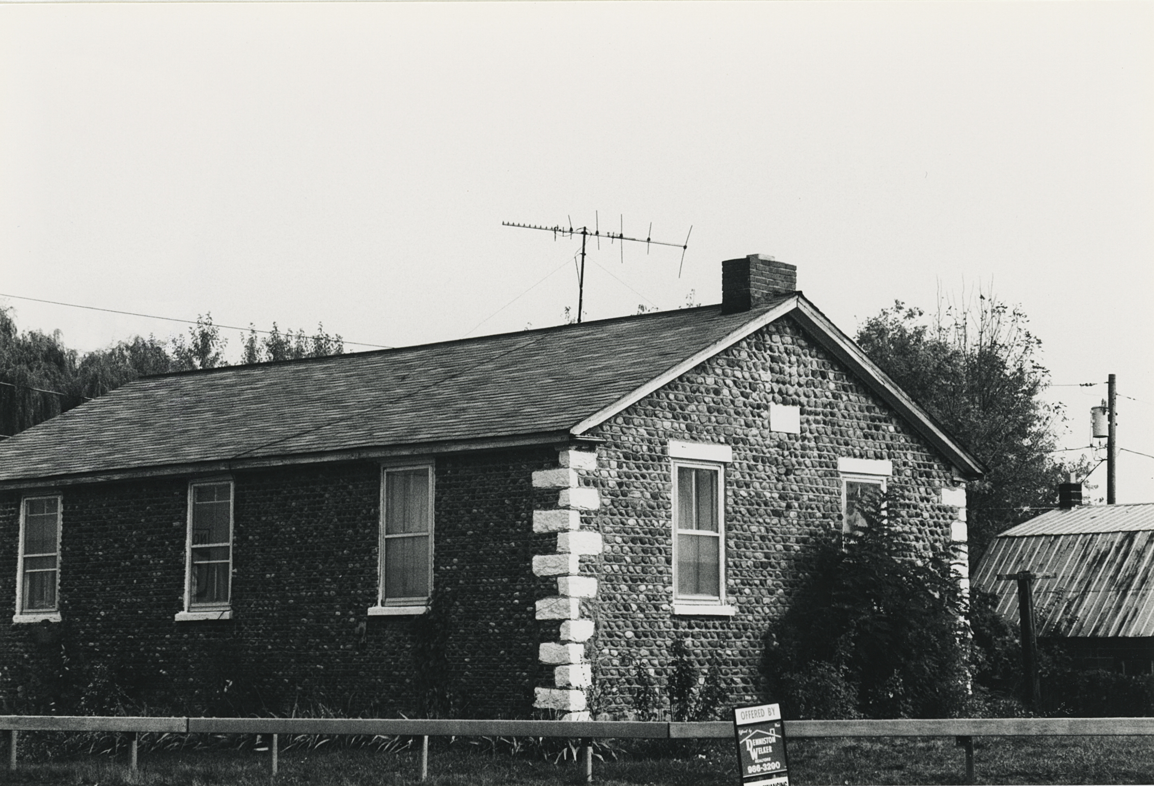 Man-1 4060 Armington Rd 1